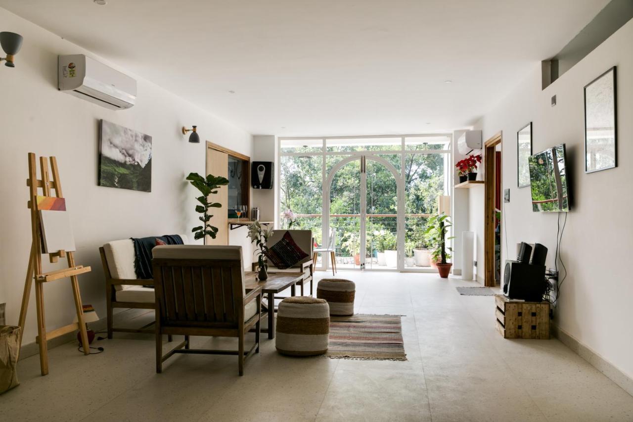 Vaara Bed & Breakfast New Delhi Exterior photo