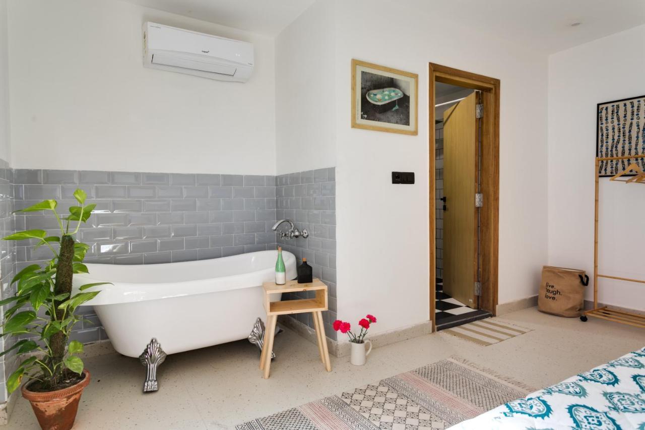 Vaara Bed & Breakfast New Delhi Exterior photo